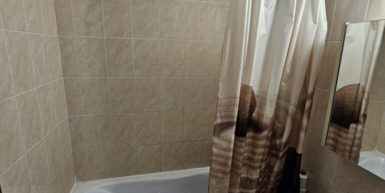 photo77_527e0b1f1